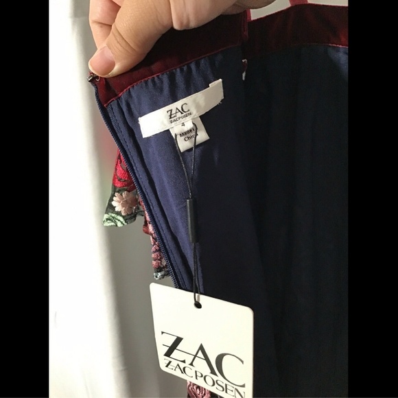 NWT $1,190 ZAC Zac‎ Posen Rosette Embroidered Off-the-Shoulder Gown [SZ 4 ] - Picture 8 of 8